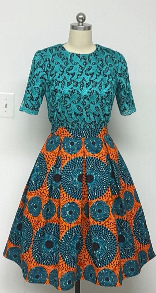 Robe manches courtes avec motif mandala turquoise et orange