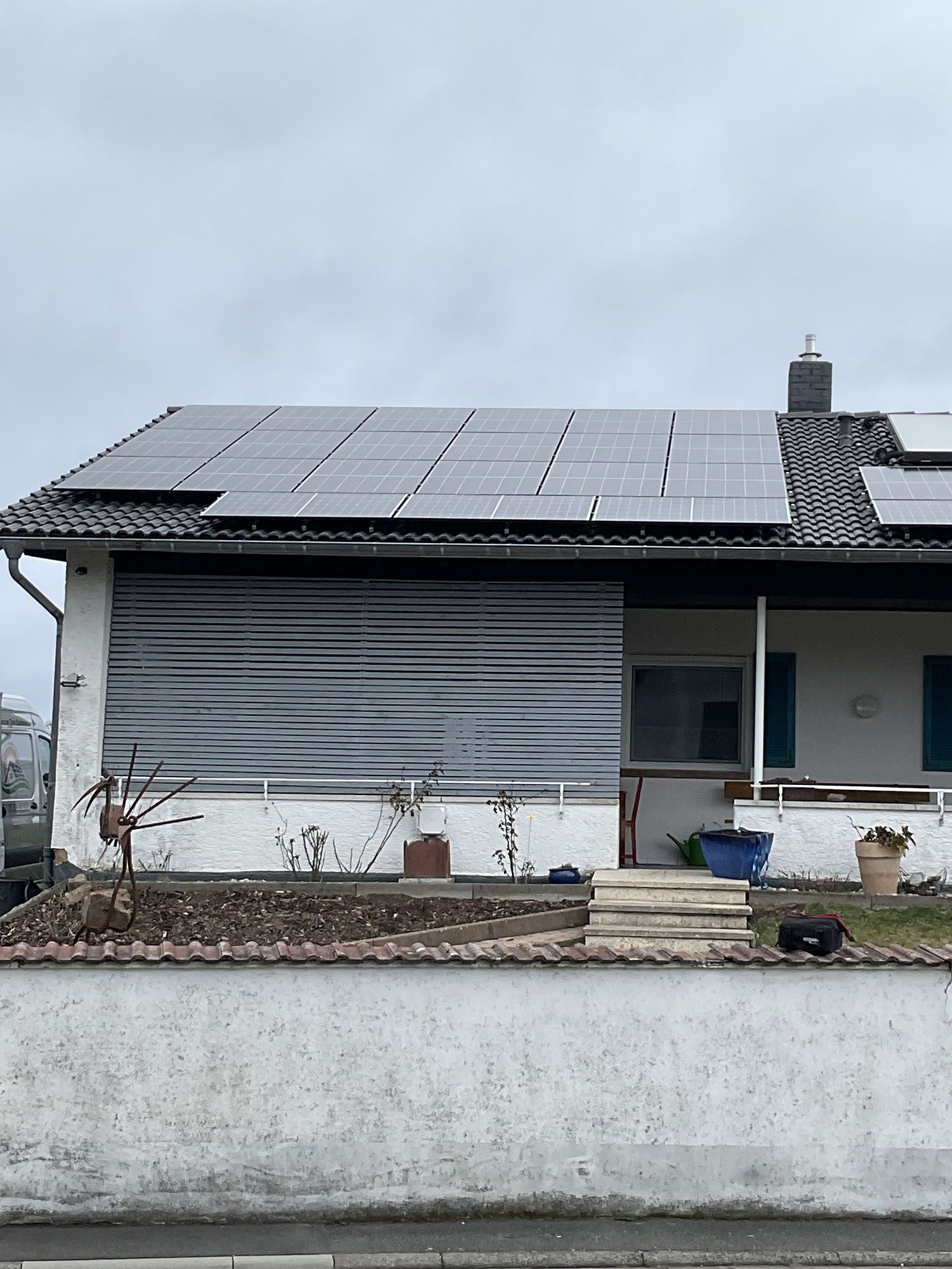 Projekt | Photovoltaikanlagen auf Dach eines Einfamilienhauses