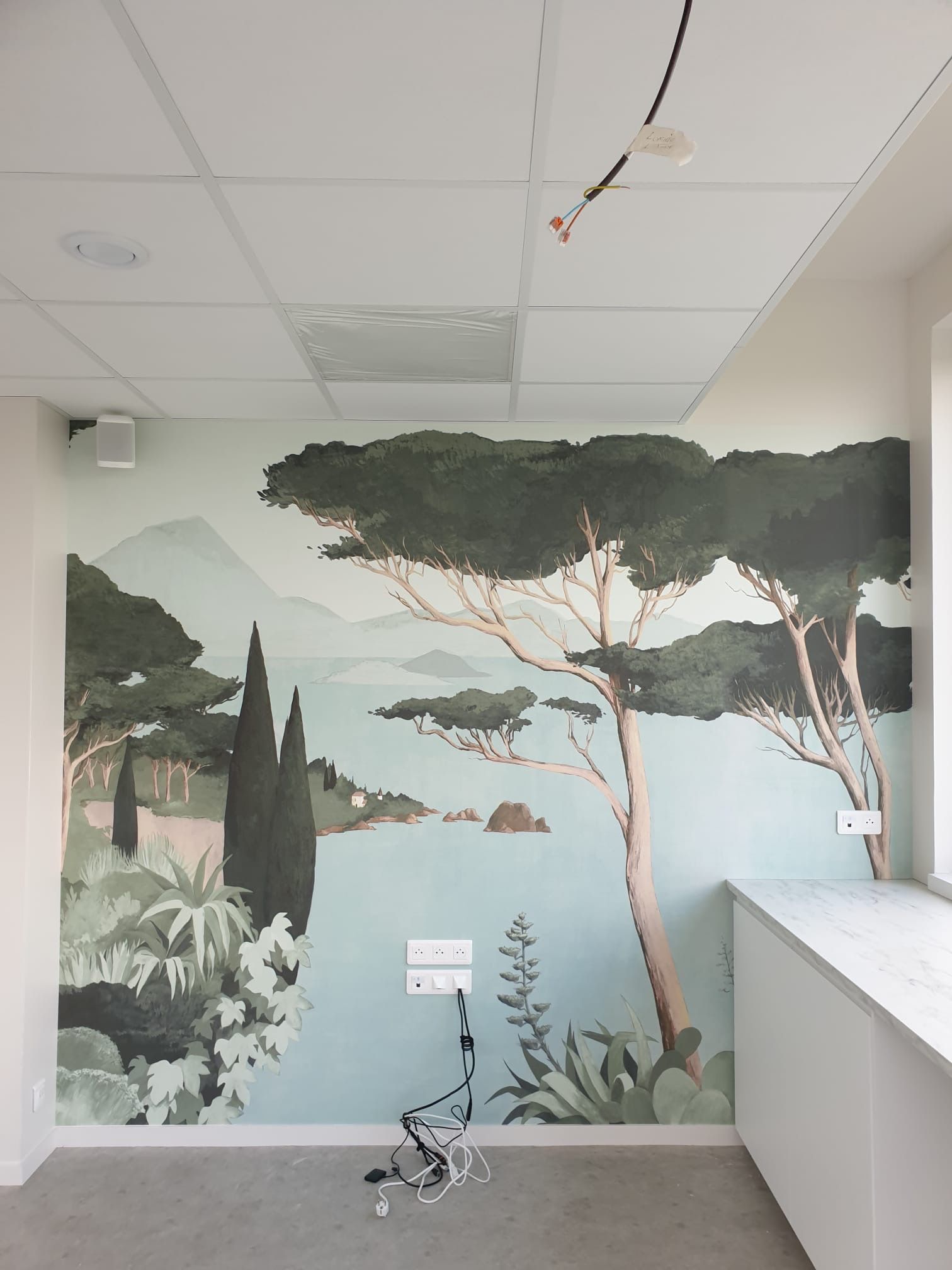 Papier peint exotique avec des arbres sur une île