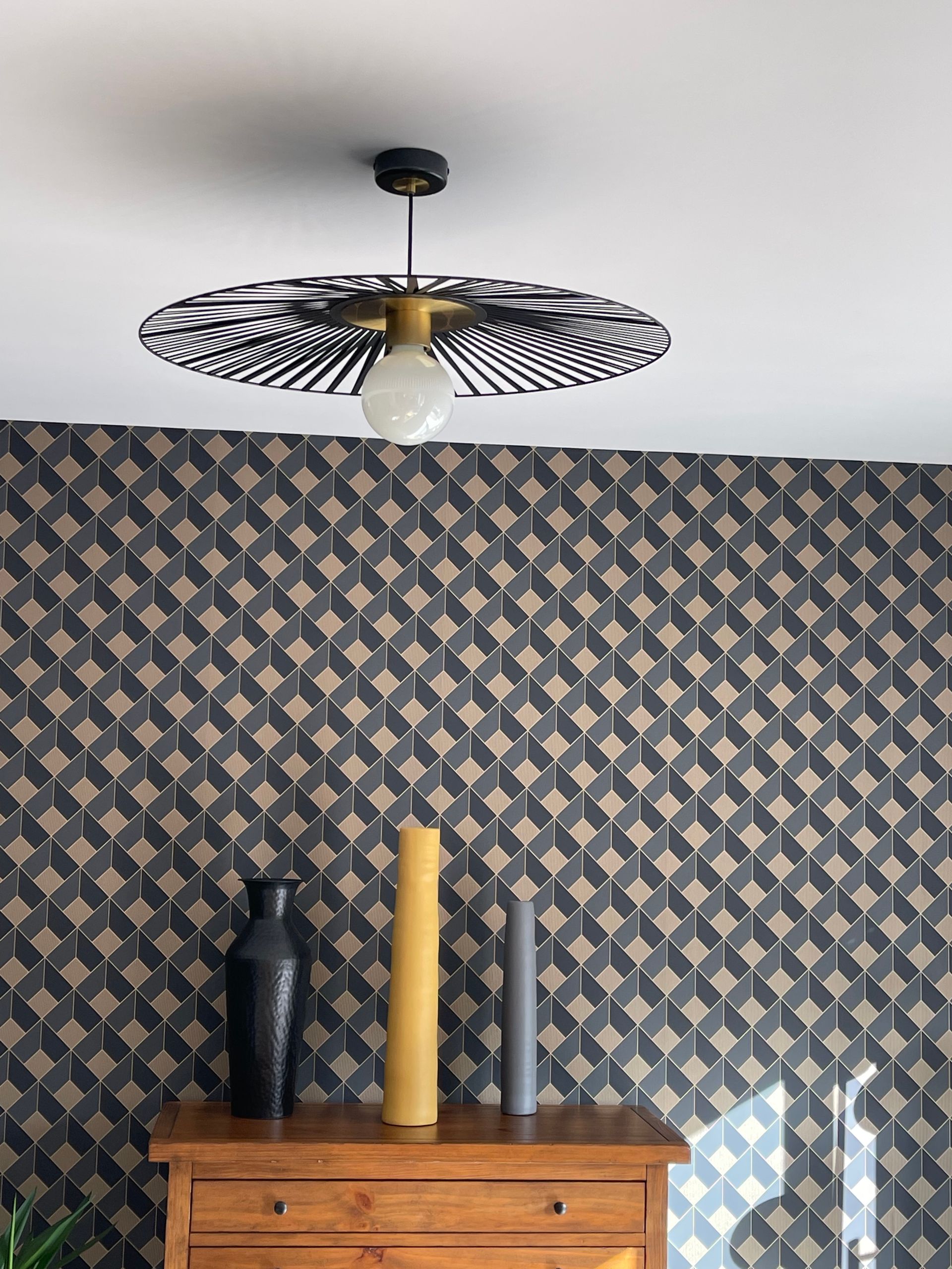 Papier peint structuré avec une mosaïque de cubes