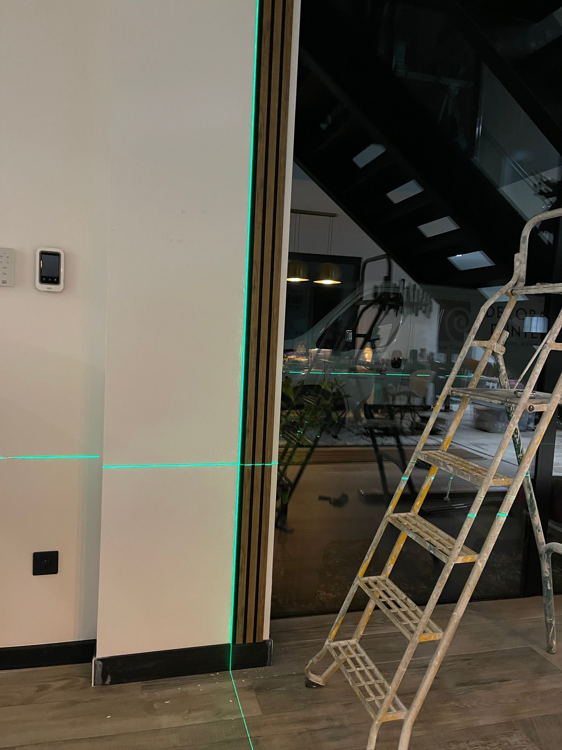 Préparation de l'installation du Panelio à l'aide d'un laser