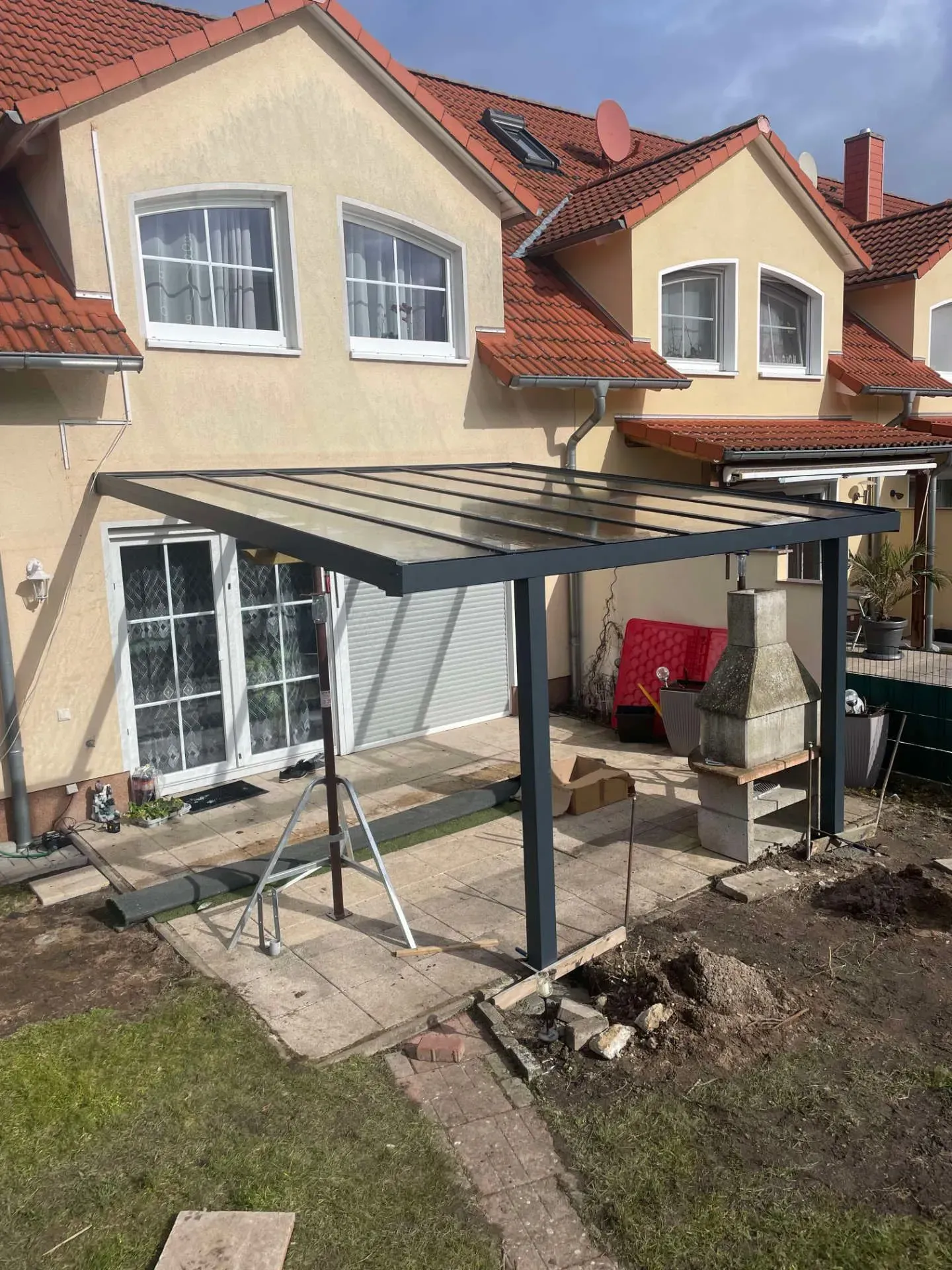 Referenzbild: Terrassenüberdachung/Pergola mit Glasdach