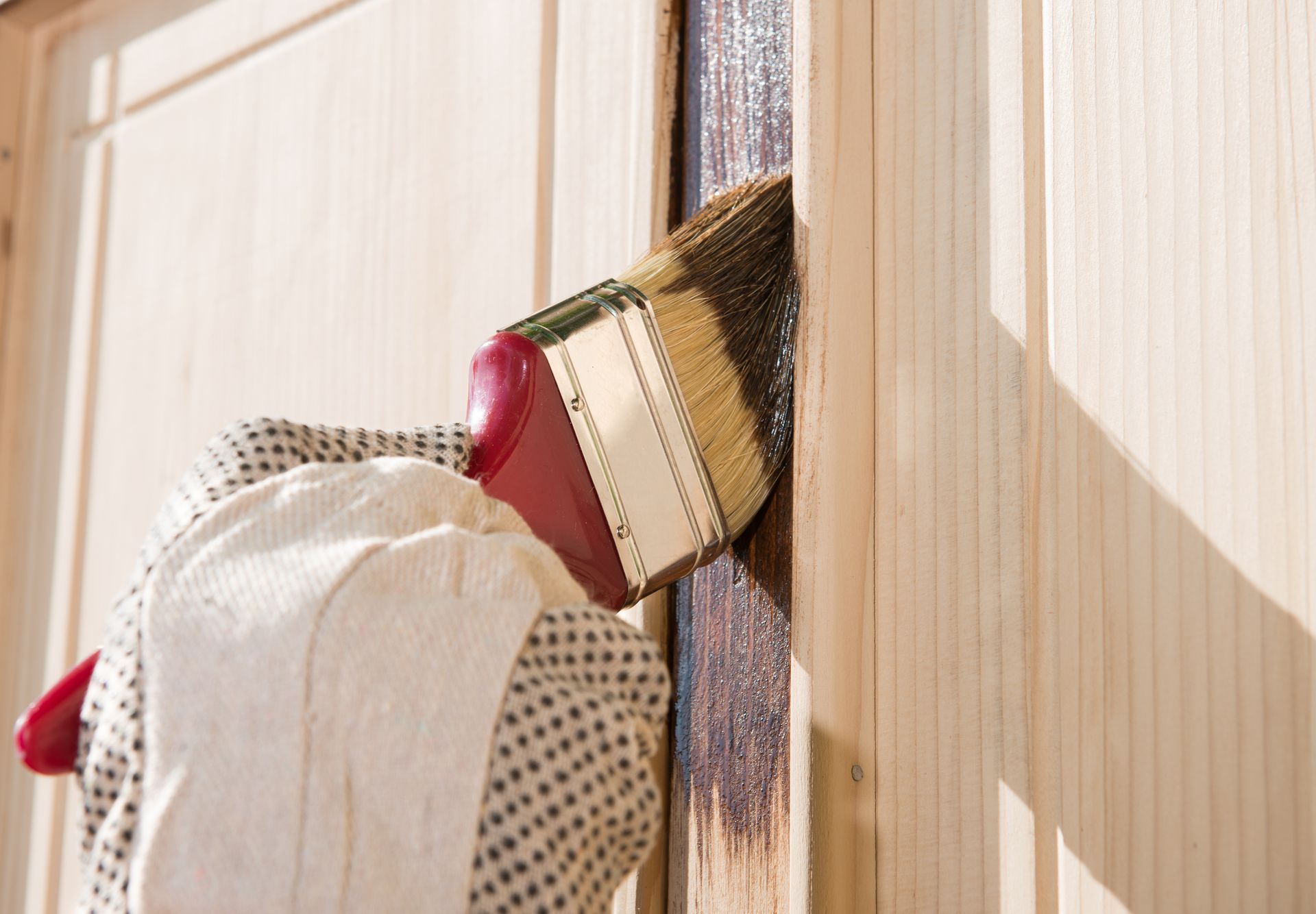 Peinture de surface en bois
