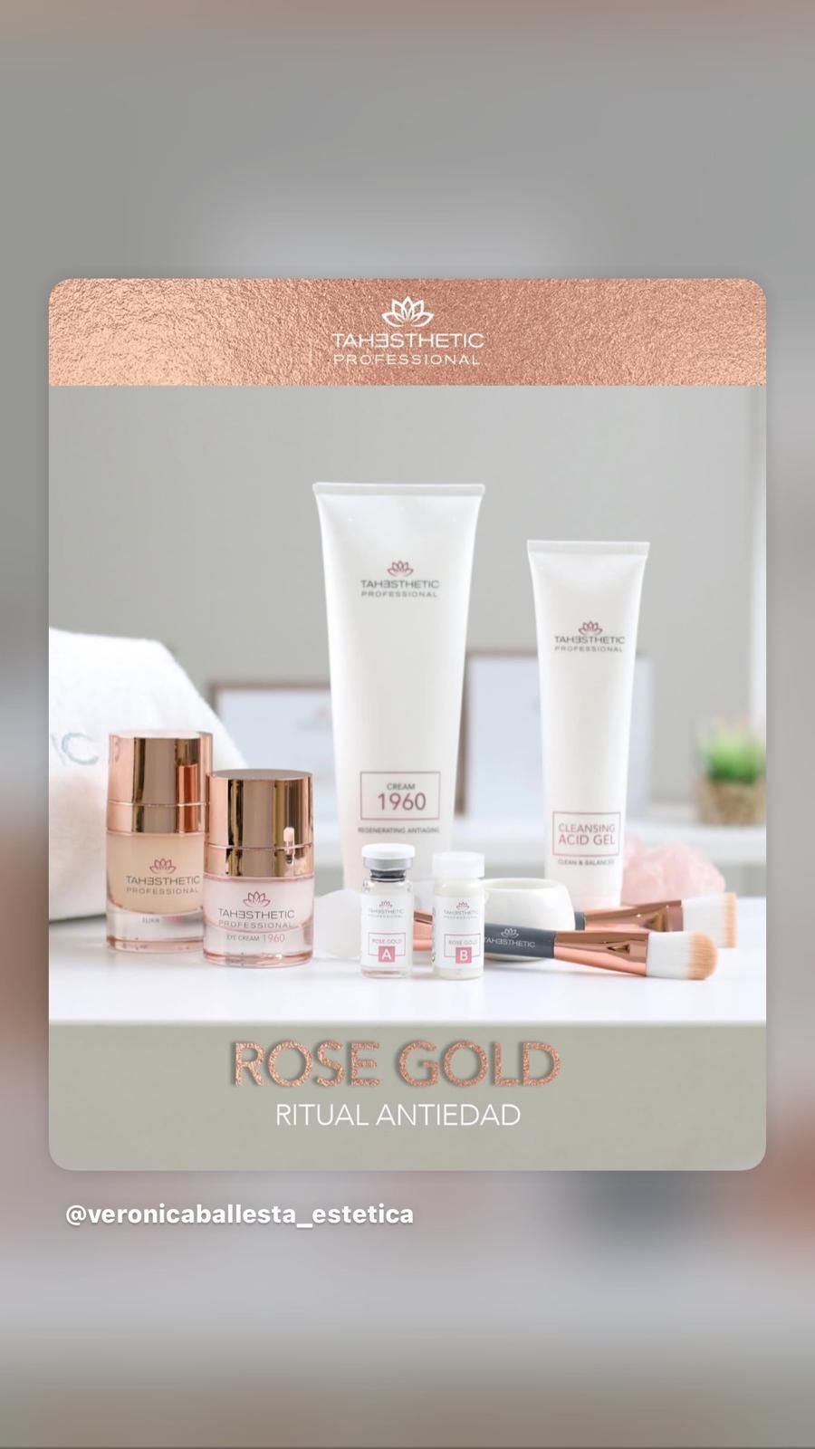 Conjunto de productos para el cuidado de la piel en oro rosa, presentado en un envase blanco sobre un fondo claro.
