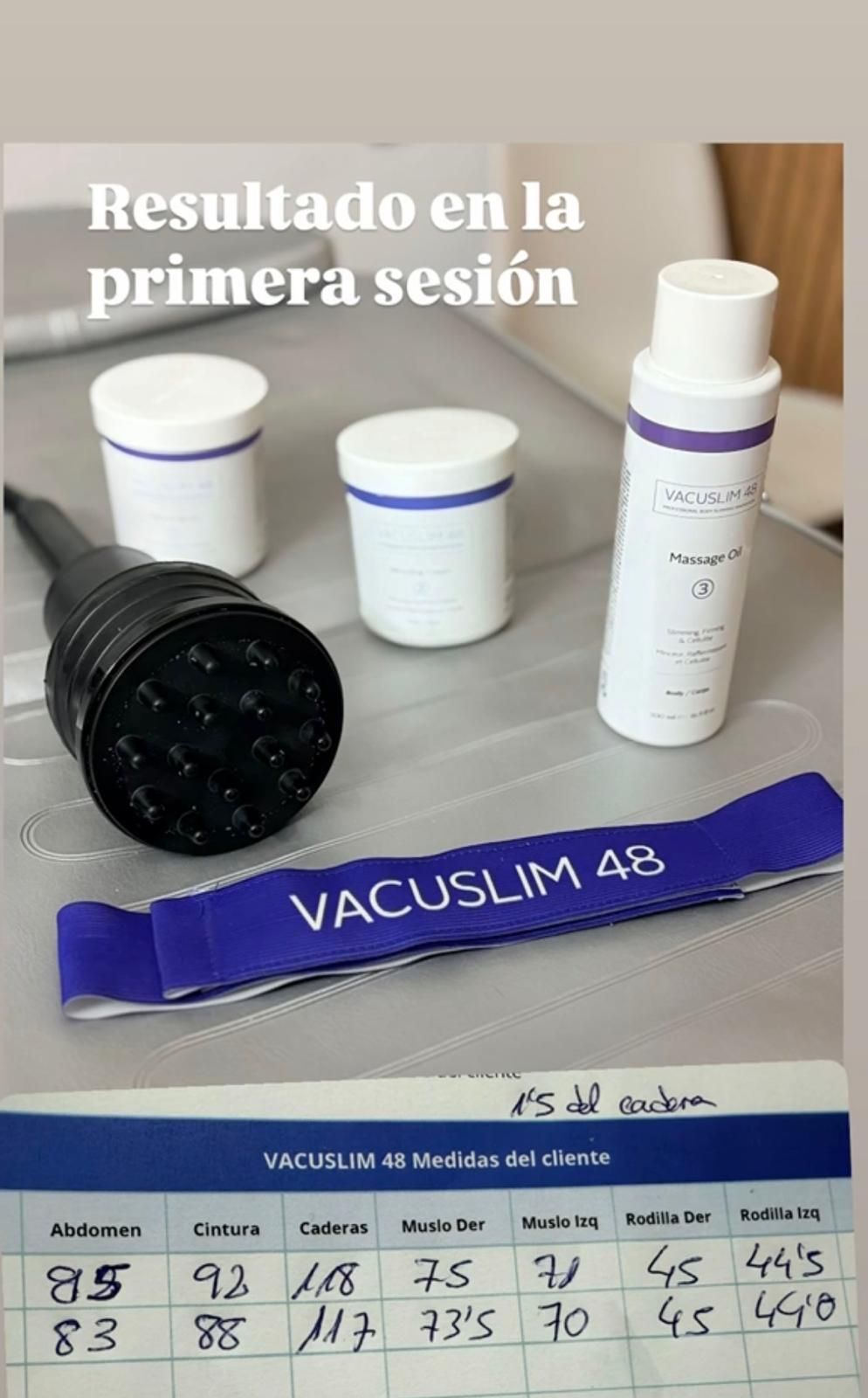 Muestras y tubos de laboratorio sobre mesa, con frasco de Vacuslim y hoja de resultados en español.