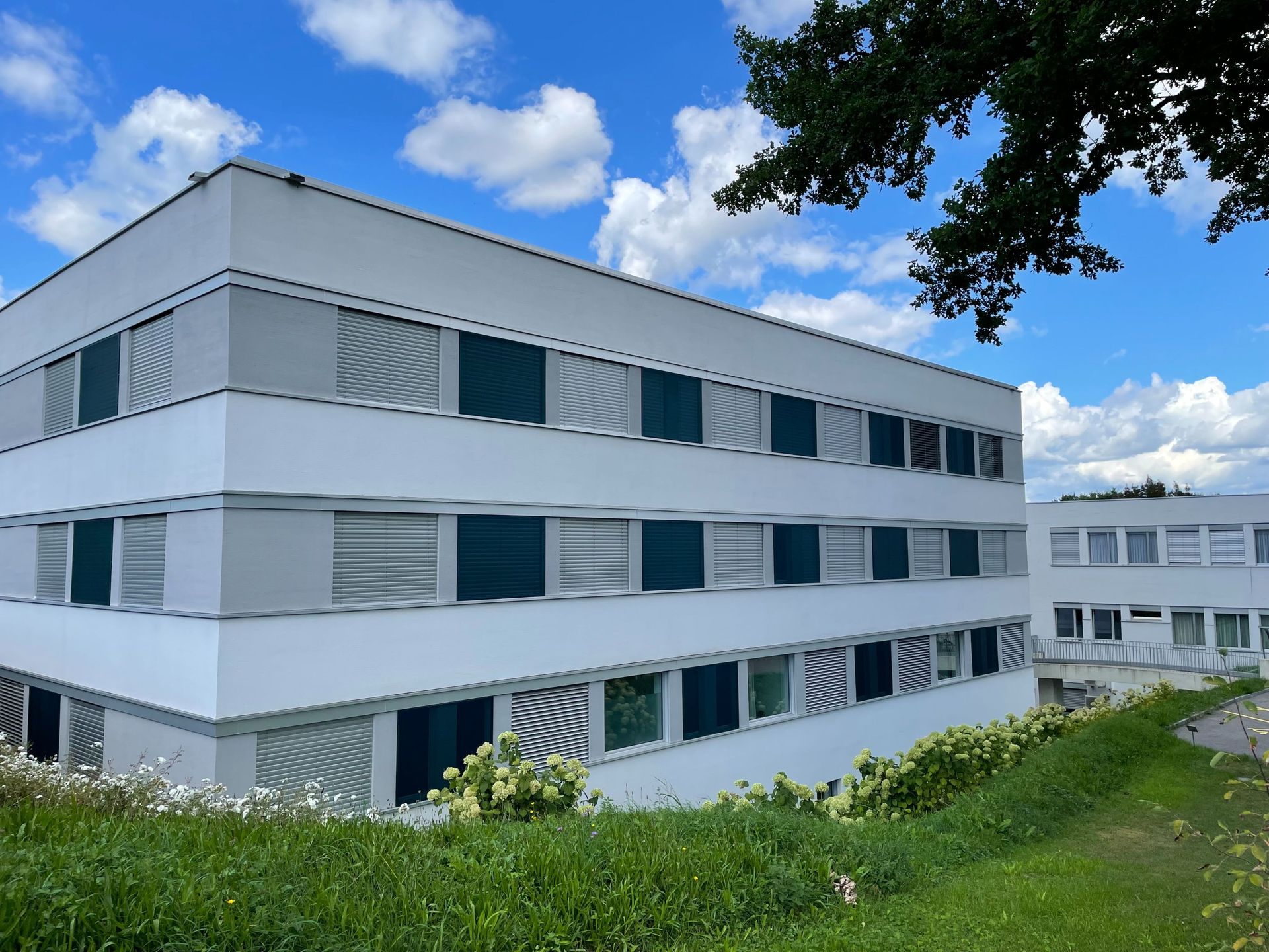 Galerie Sonnenstoren Raffstoren - Rohr-Storen GmbH - Rietheim