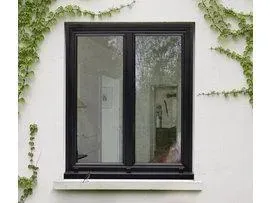 Fenêtre en aluminium noire