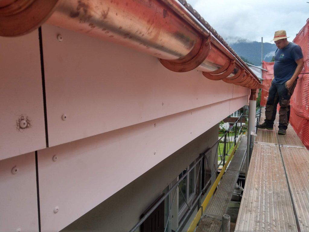 Oehrli Dach Fassade Solaranlage