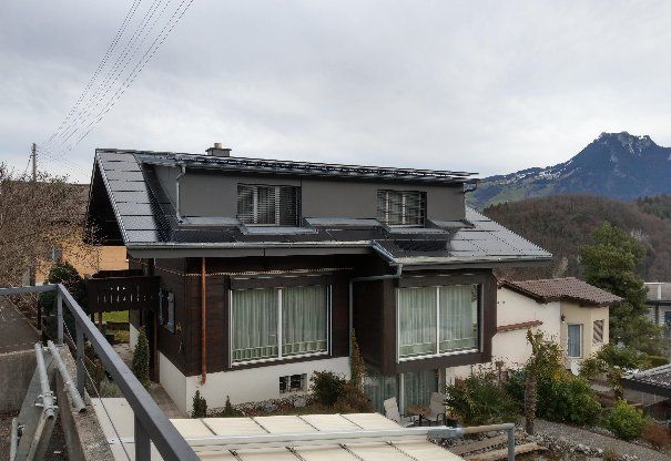 Oehrli Dach Fassade Solaranlage