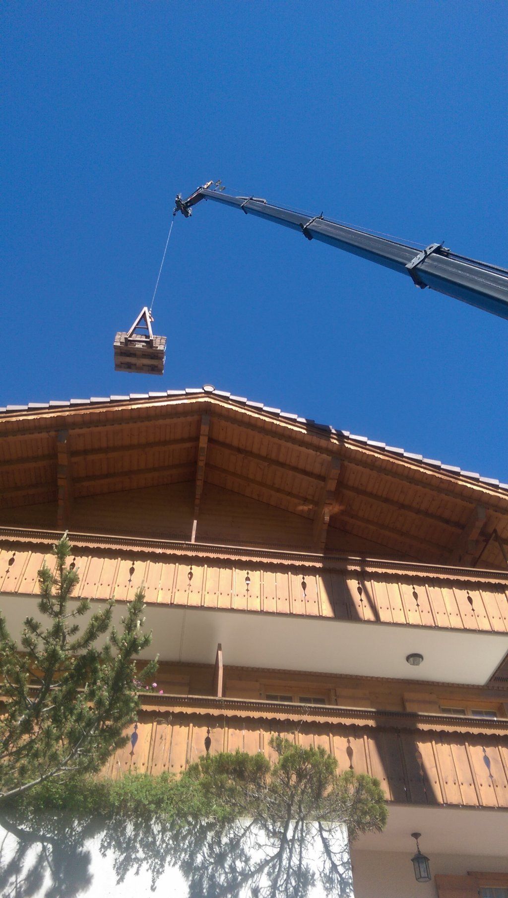 Oehrli Dach Fassade Solaranlage