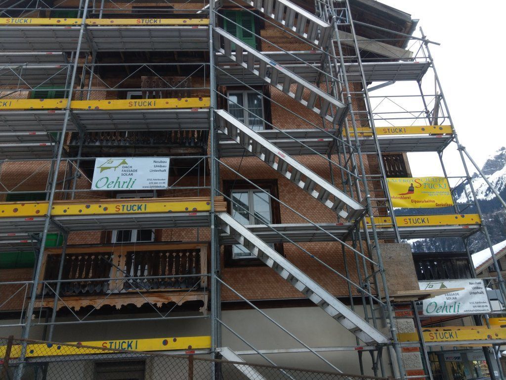 Oehrli Dach Fassade Solaranlage