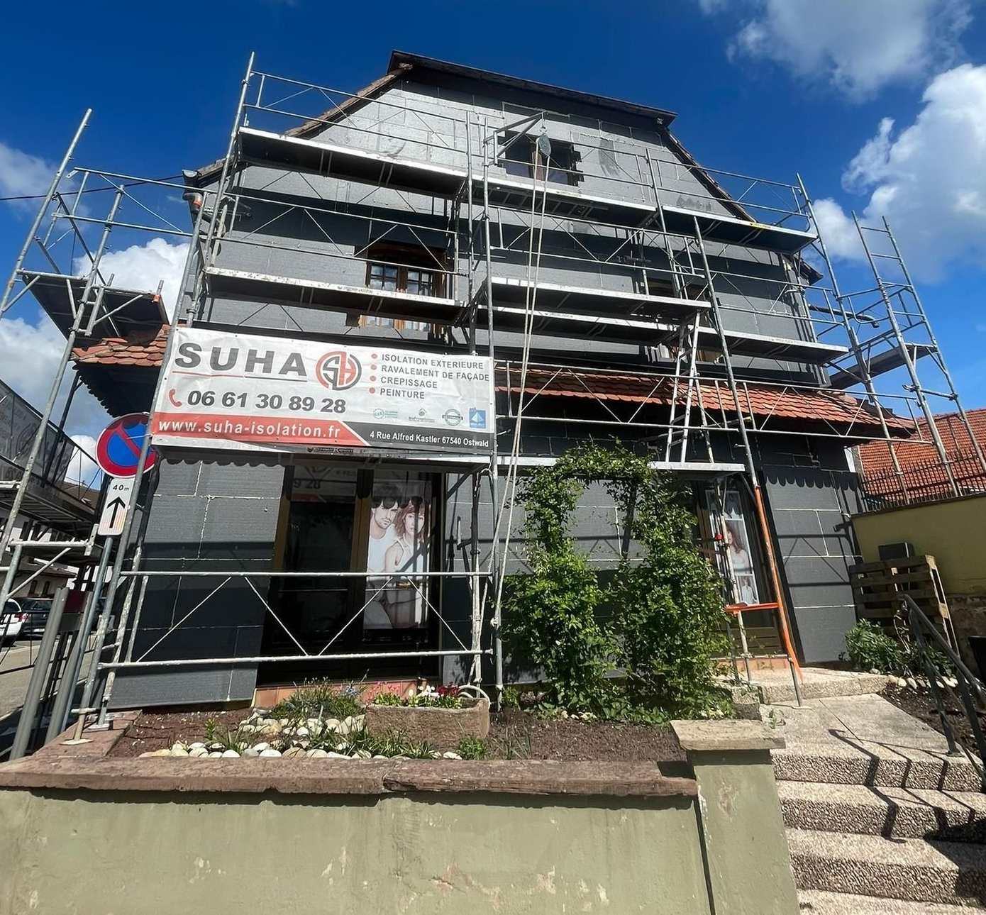 Image quatre tiers d'un vieil appareil photo argentique en gros plan