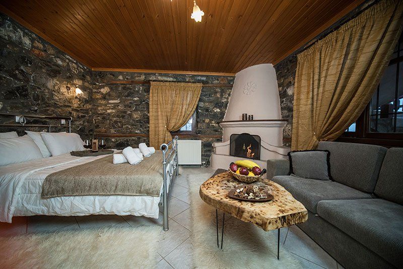 Δίκλινο Δωμάτιο με Τζάκι - Nefeli Hotel