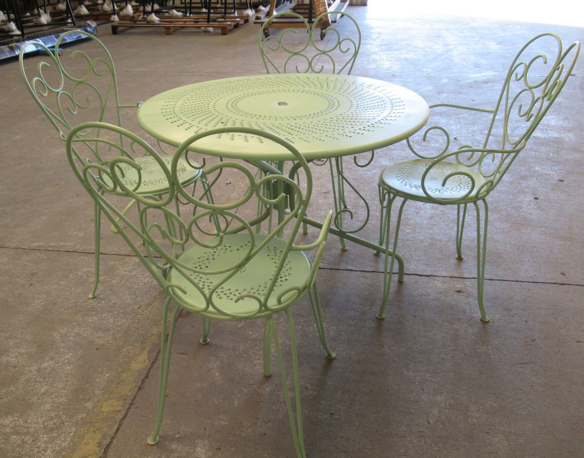 Mobilier de jardin thermolaqué