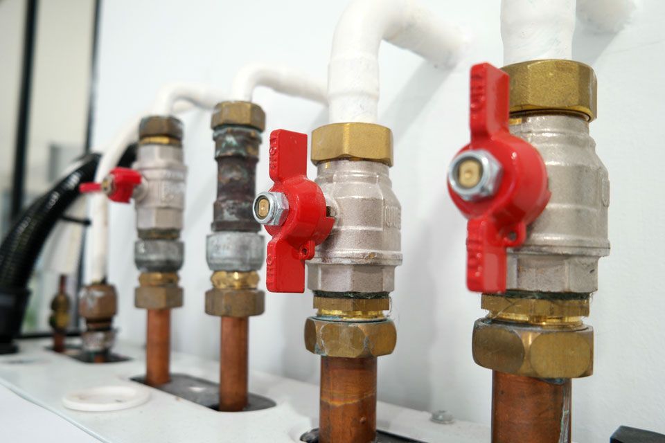 Raccords de réseau chaudière Daikin par Fièvre Frères plombier chauffagiste à Jard sur Mer
