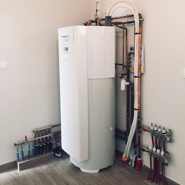 Chaudière installée à l'intérieur de la maison par FIEVRE Frères, plombier-chauffagiste