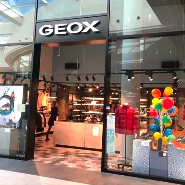 Chauffage PAC dans une boutique d'un centre commercial aux Sables d'Olonne