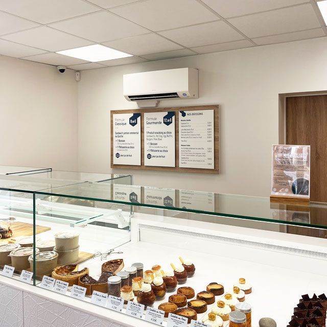 Installation d'une climatisation dans un commerce à Saint-Vincent-sur-Jard par l'entreprise Fièvre - Service et conseils pour les professionnels