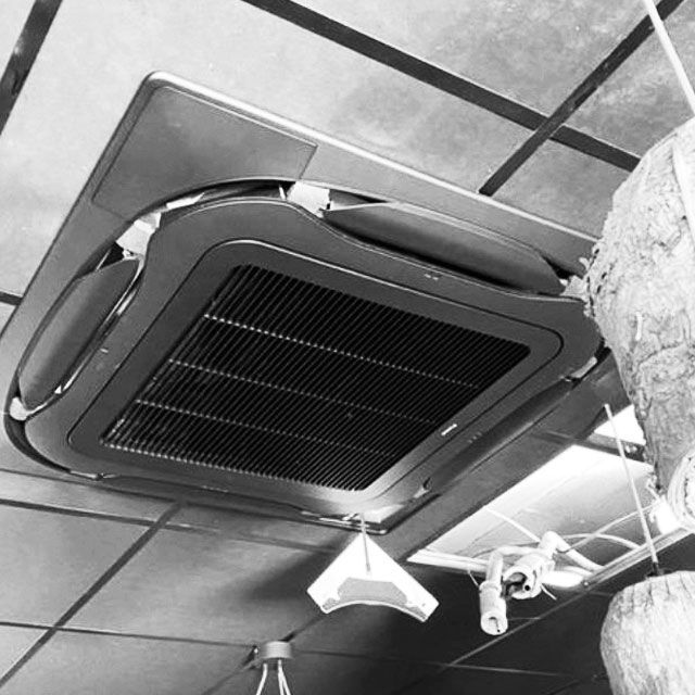 Installation d'une climatisation dans un restaurant par l'entreprise FIEVRE Frères.