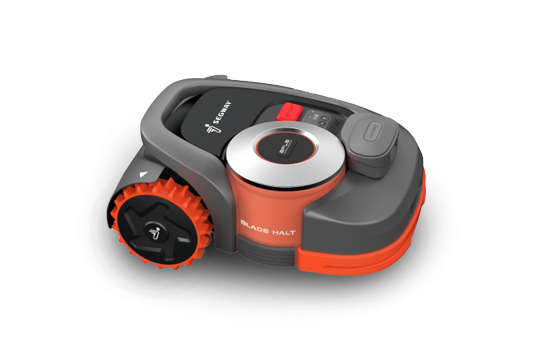 Un robot tondeuse de marque Segway.