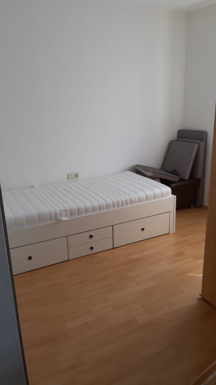 Sonntag Hoch- und Ausbau GmbH Leeres Zimmer