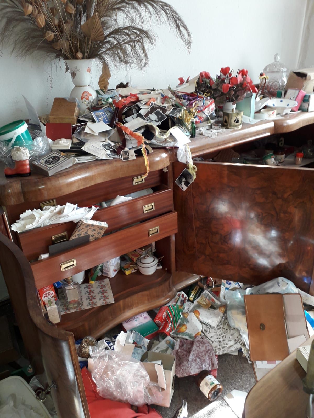 Sonntag Hoch- und Ausbau GmbH Messi-Wohnung