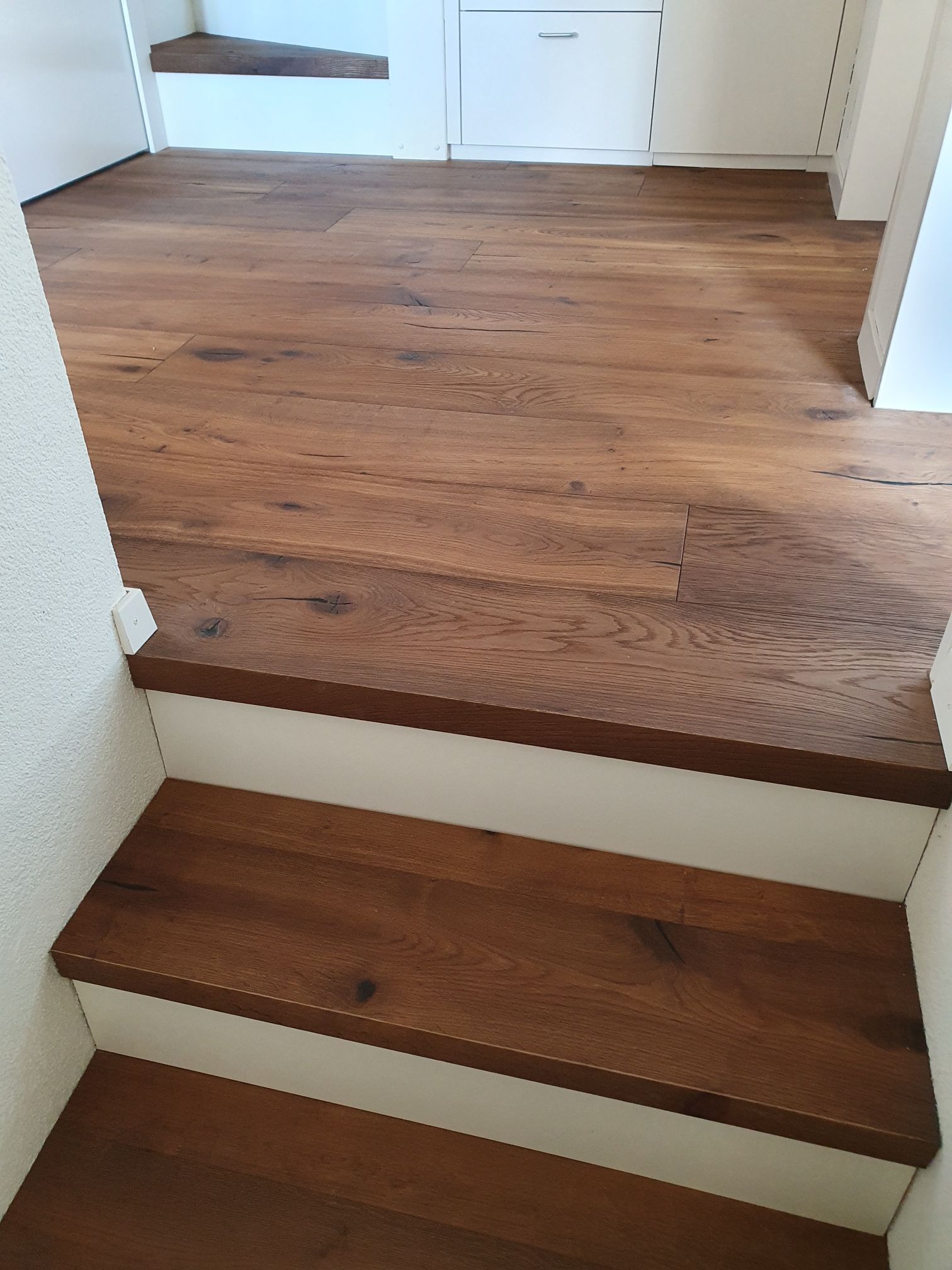 Pieroni Parkett & Bodenbeläge GmbH