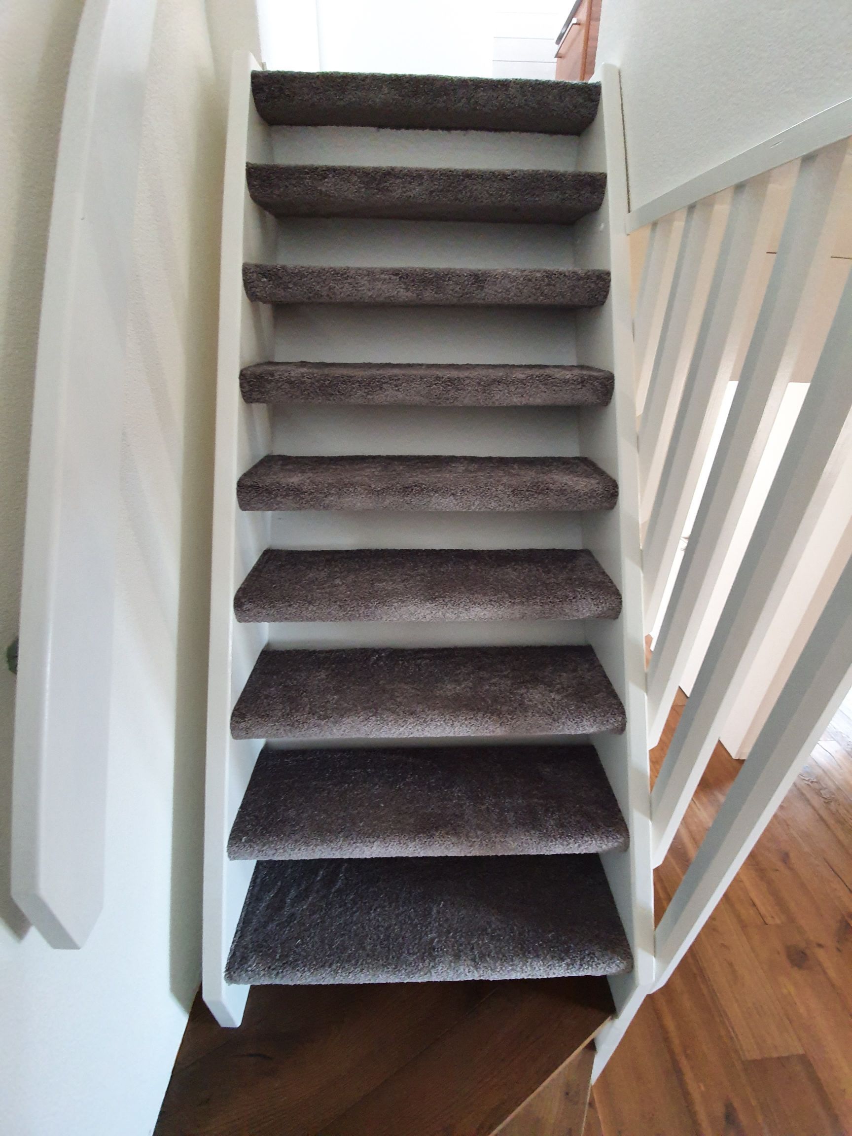 Pieroni Parkett & Bodenbeläge GmbH