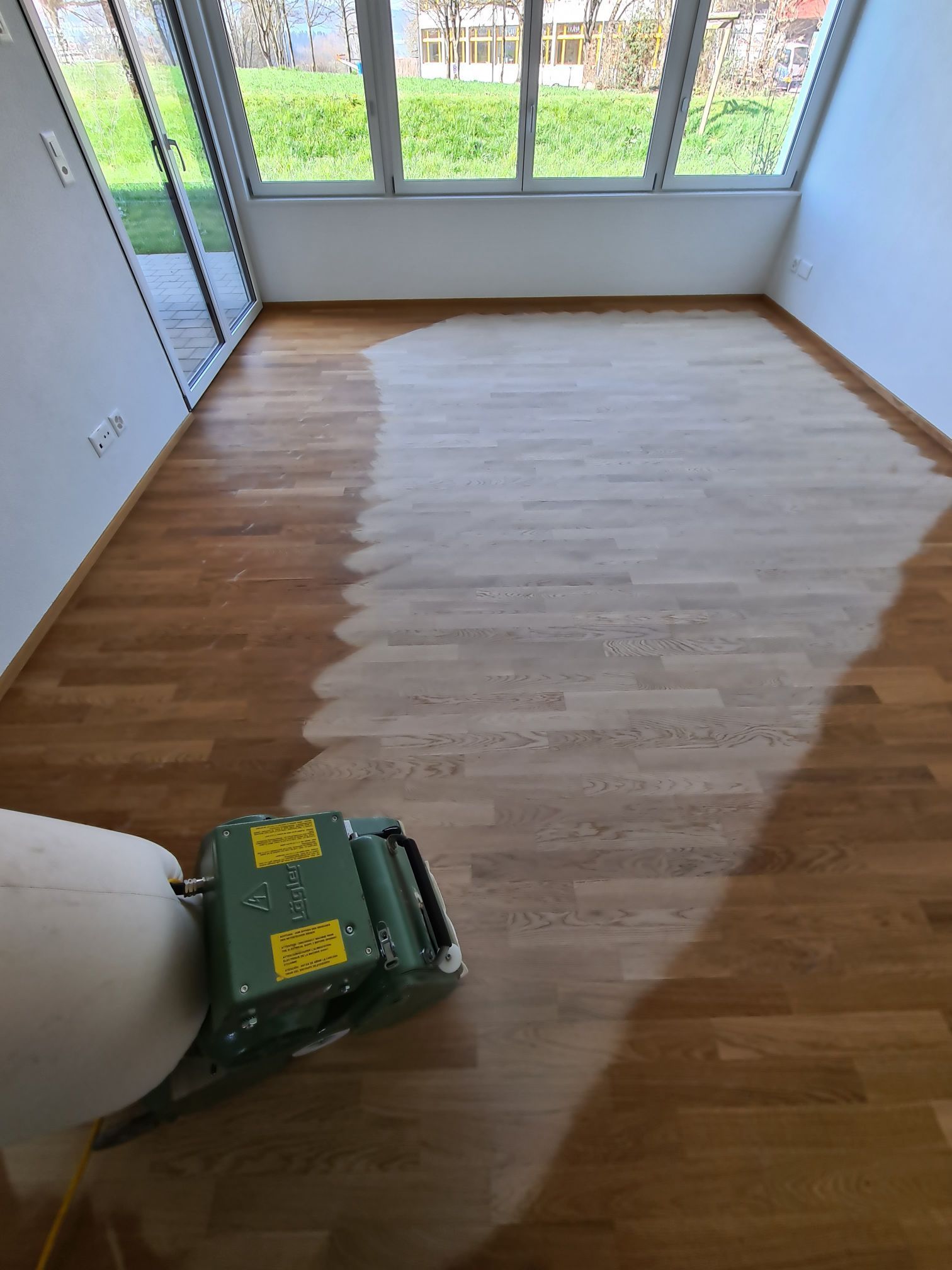 Pieroni Parkett & Bodenbeläge GmbH