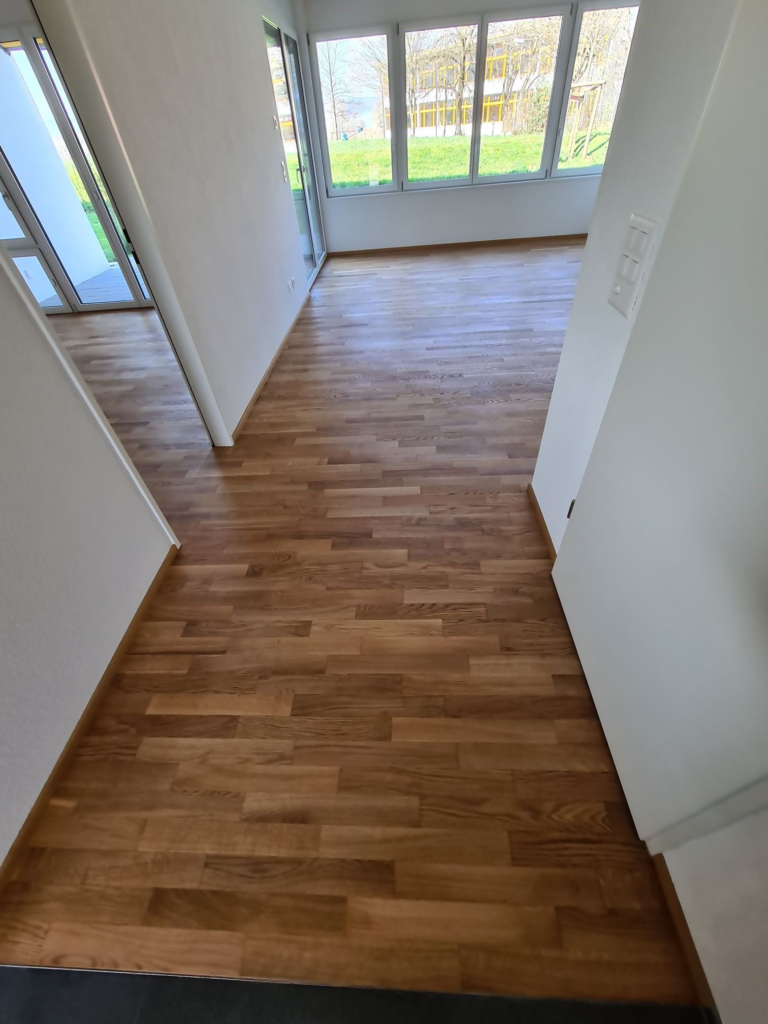 Pieroni Parkett & Bodenbeläge GmbH