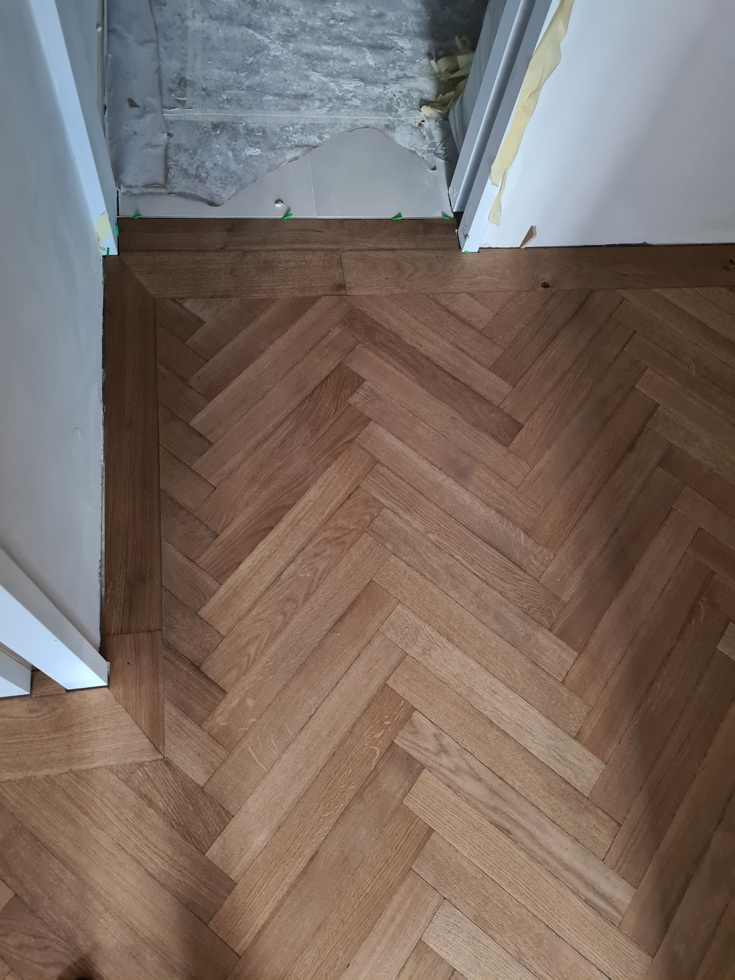 Pieroni Parkett & Bodenbeläge GmbH