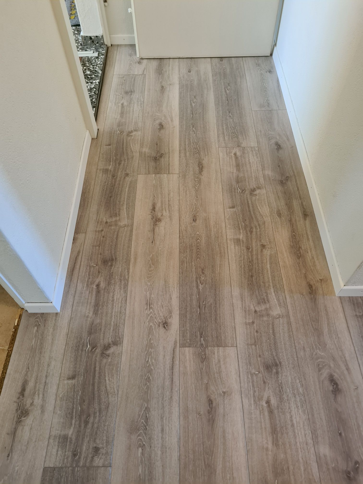 Pieroni Parkett & Bodenbeläge GmbH