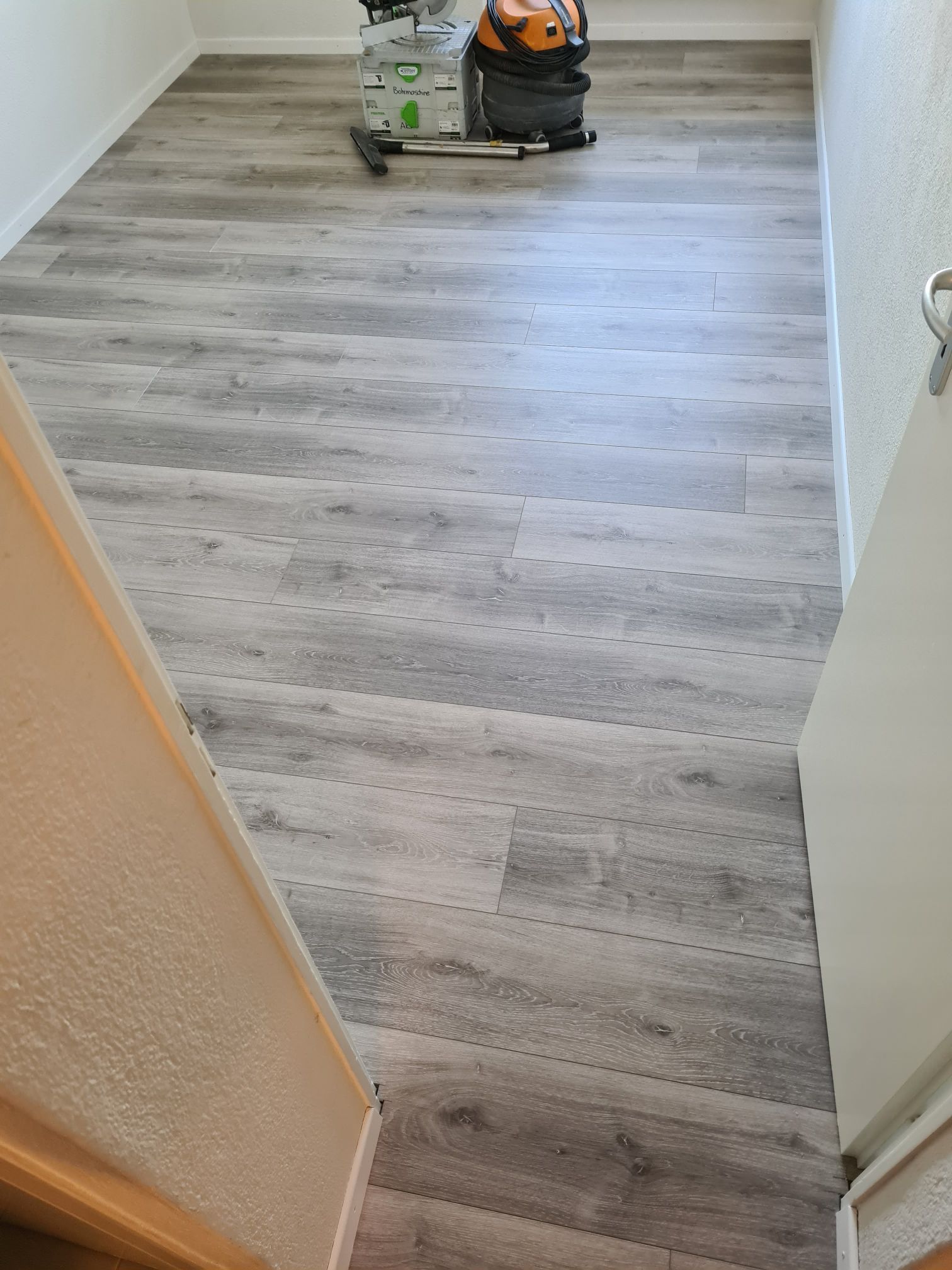 Pieroni Parkett & Bodenbeläge GmbH