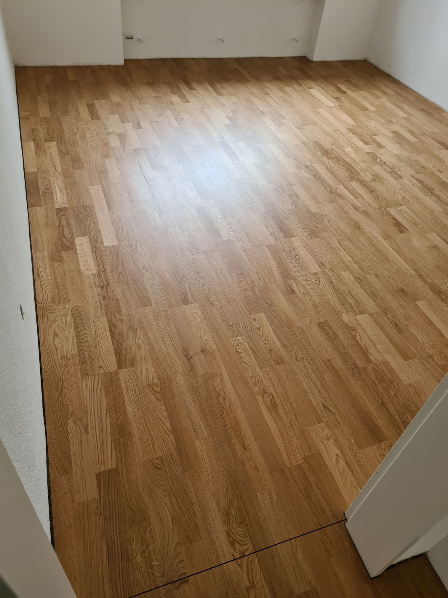 Pieroni Parkett & Bodenbeläge GmbH