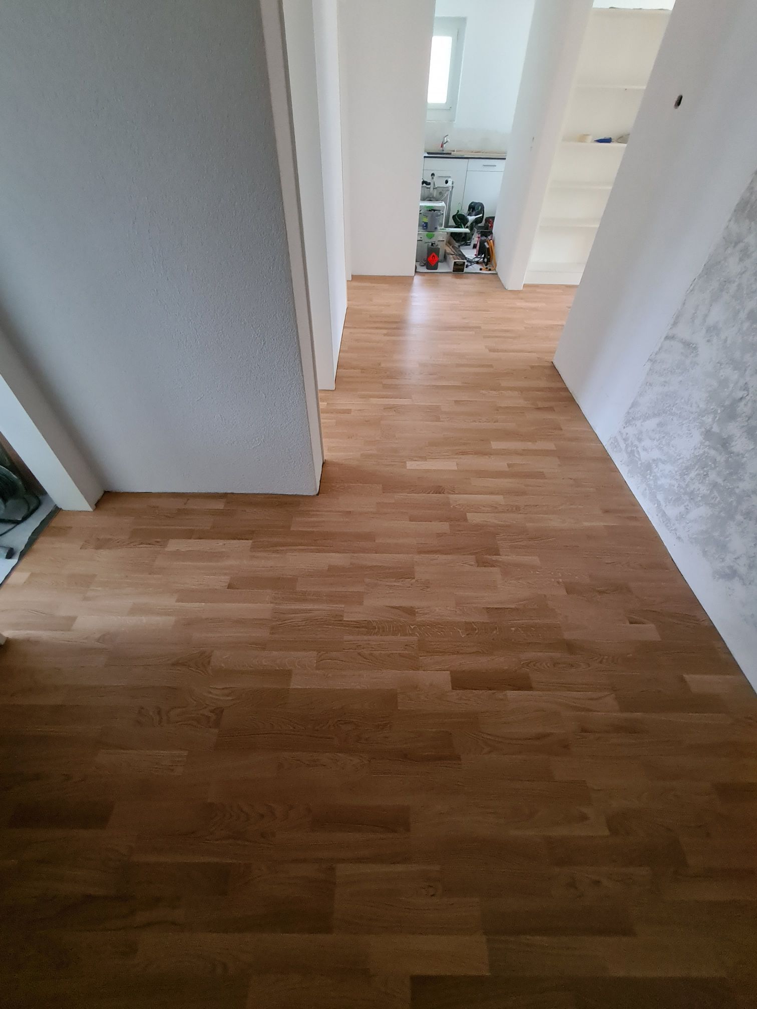 Pieroni Parkett & Bodenbeläge GmbH