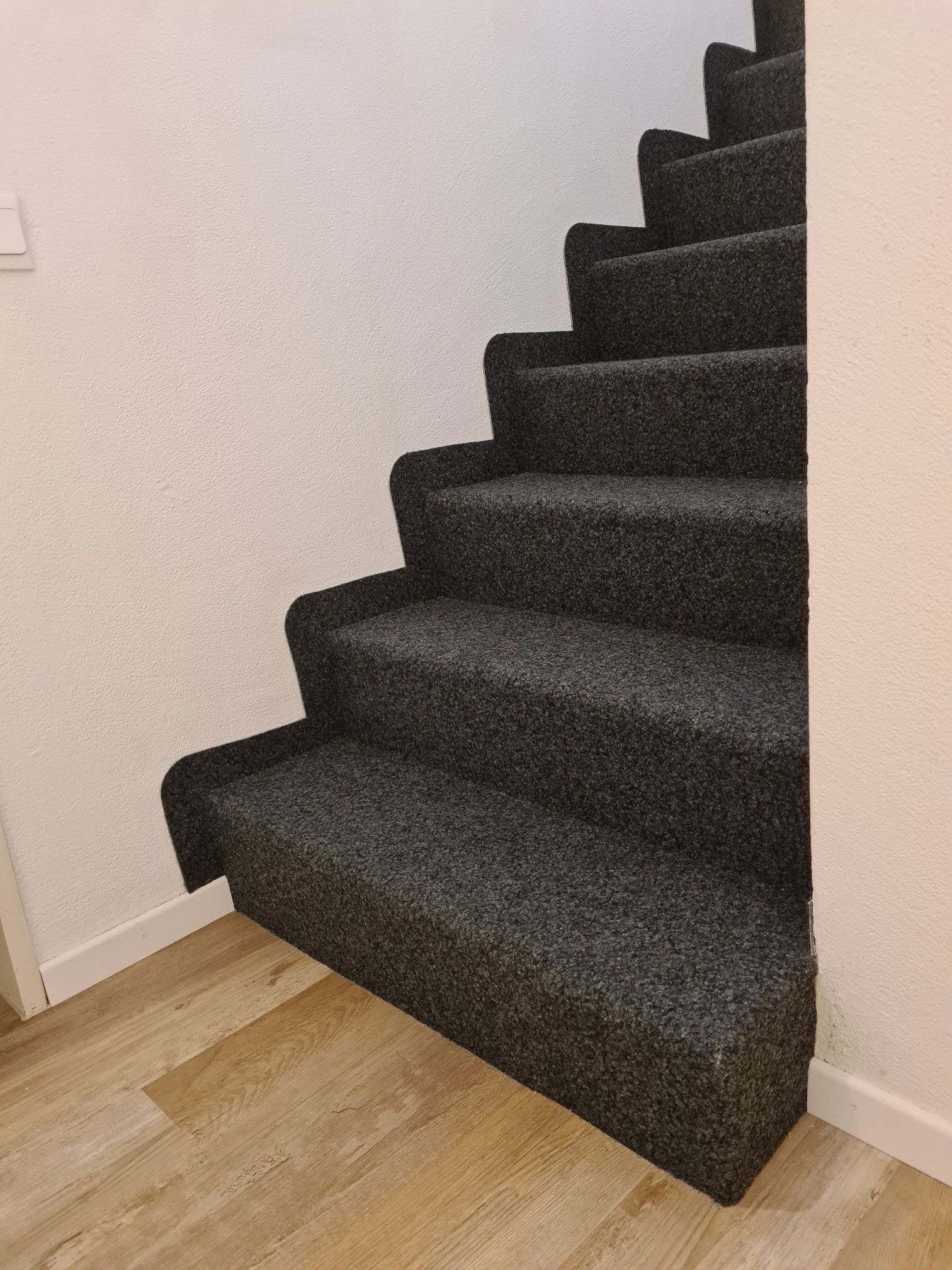 Pieroni Parkett & Bodenbeläge GmbH