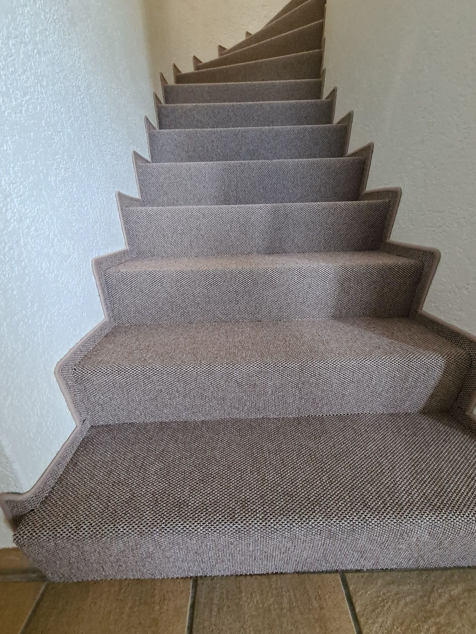 Pieroni Parkett & Bodenbeläge GmbH