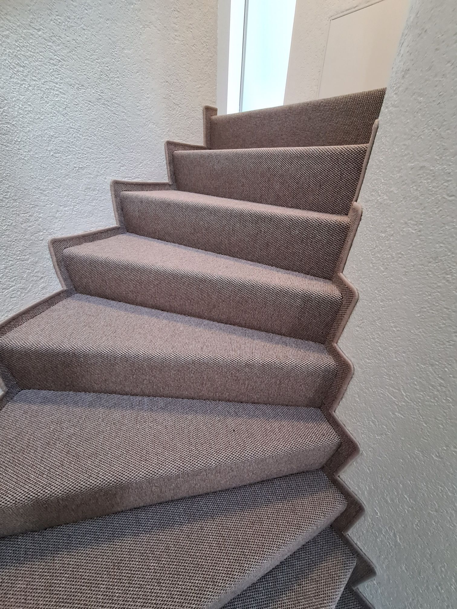 Pieroni Parkett & Bodenbeläge GmbH