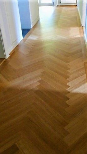 Pieroni Parkett & Bodenbeläge GmbH