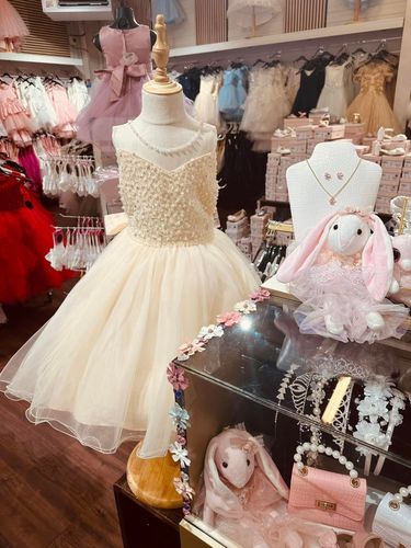 Boutique de mariage a petits prix au Havre Gaggoun