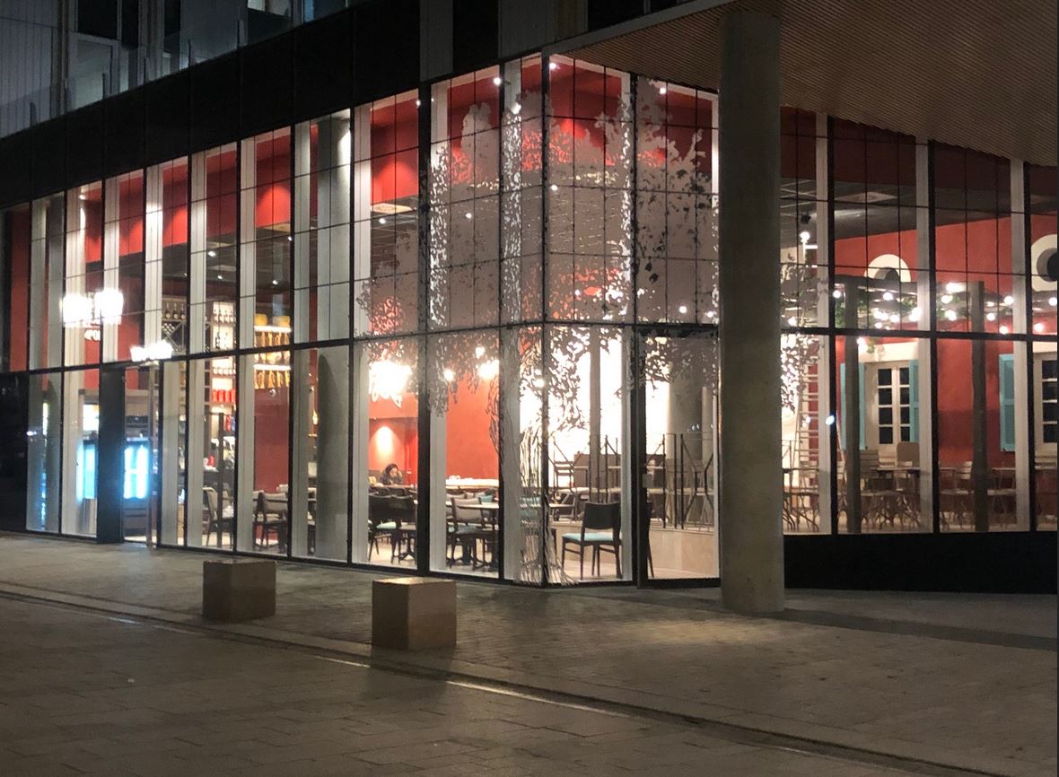 Restaurant Fabioli au centre commercial Carré de soie Après travaux