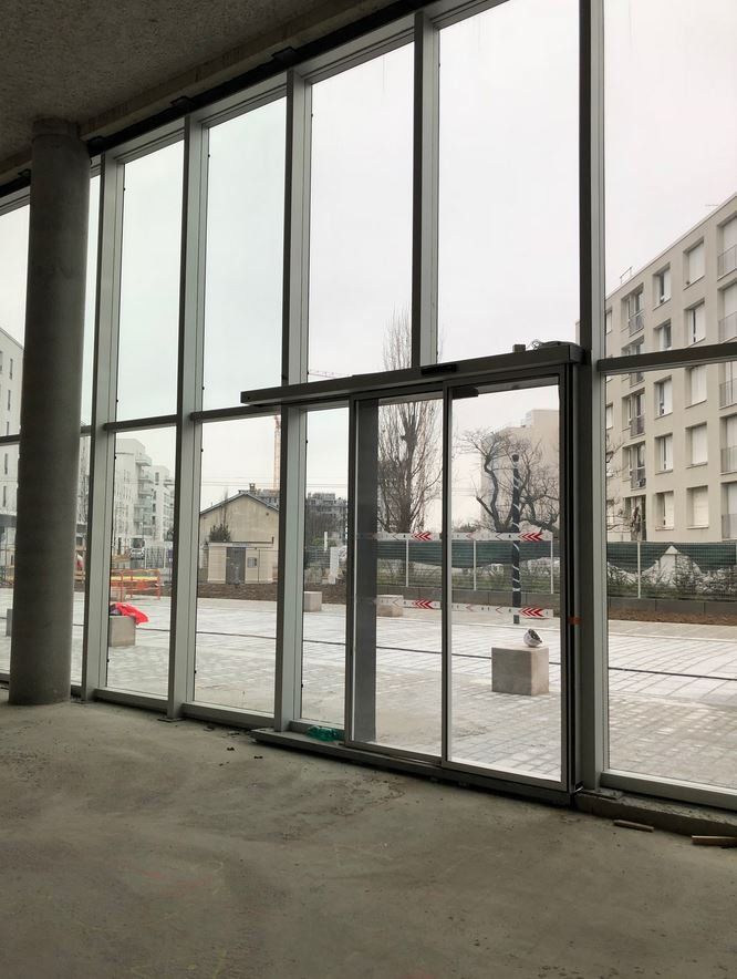 Restaurant Fabioli au centre commercial Carré de soie avant travaux