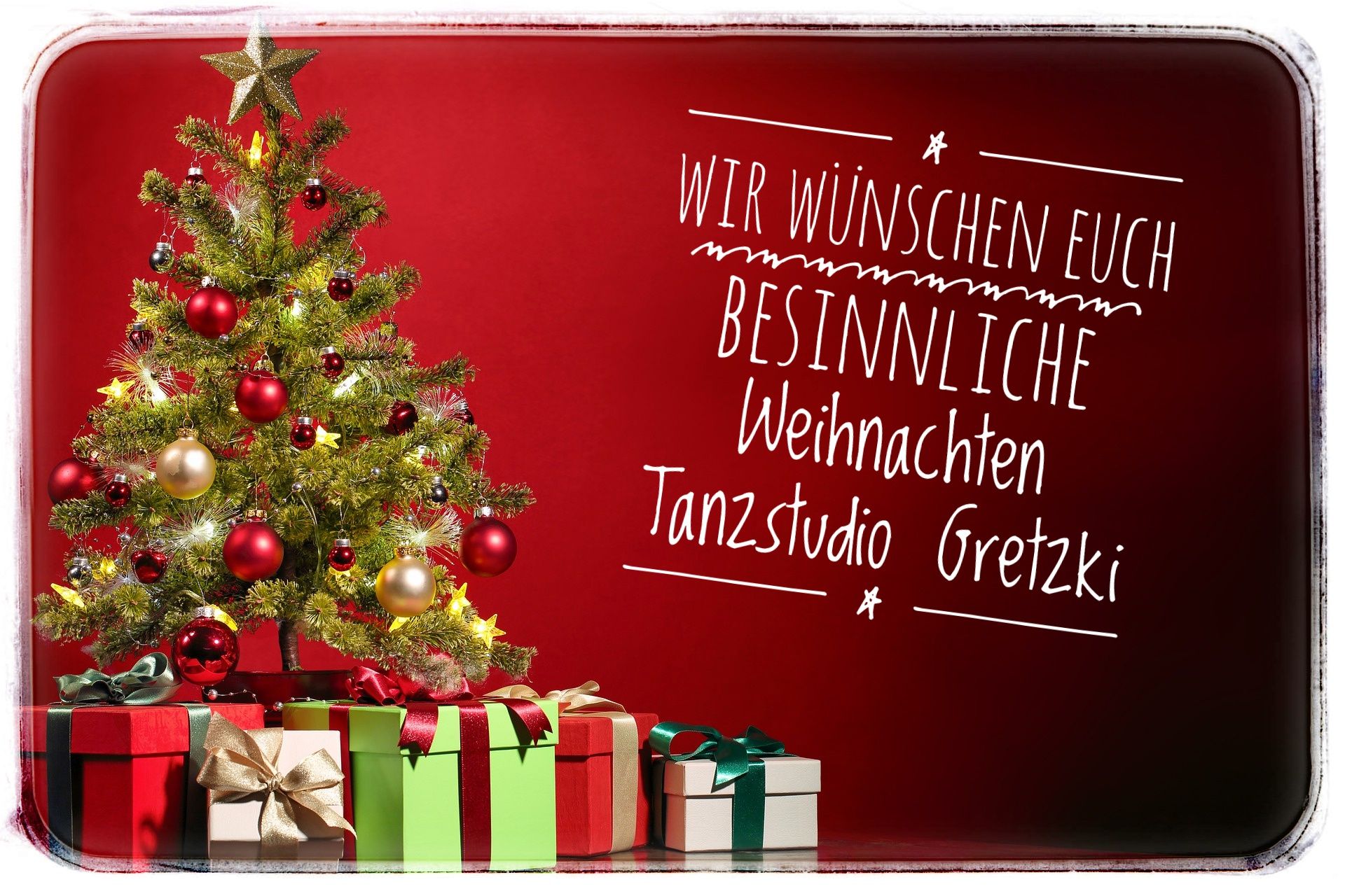 Christmas card: Decorated tree, presents, red background,