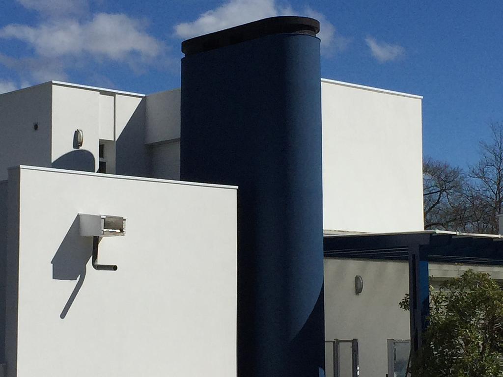 Gros plan d'un bâtiment atypique