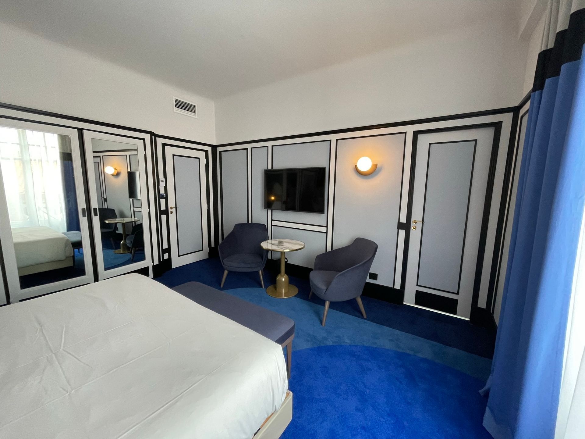 Chambre entièrement repeinte