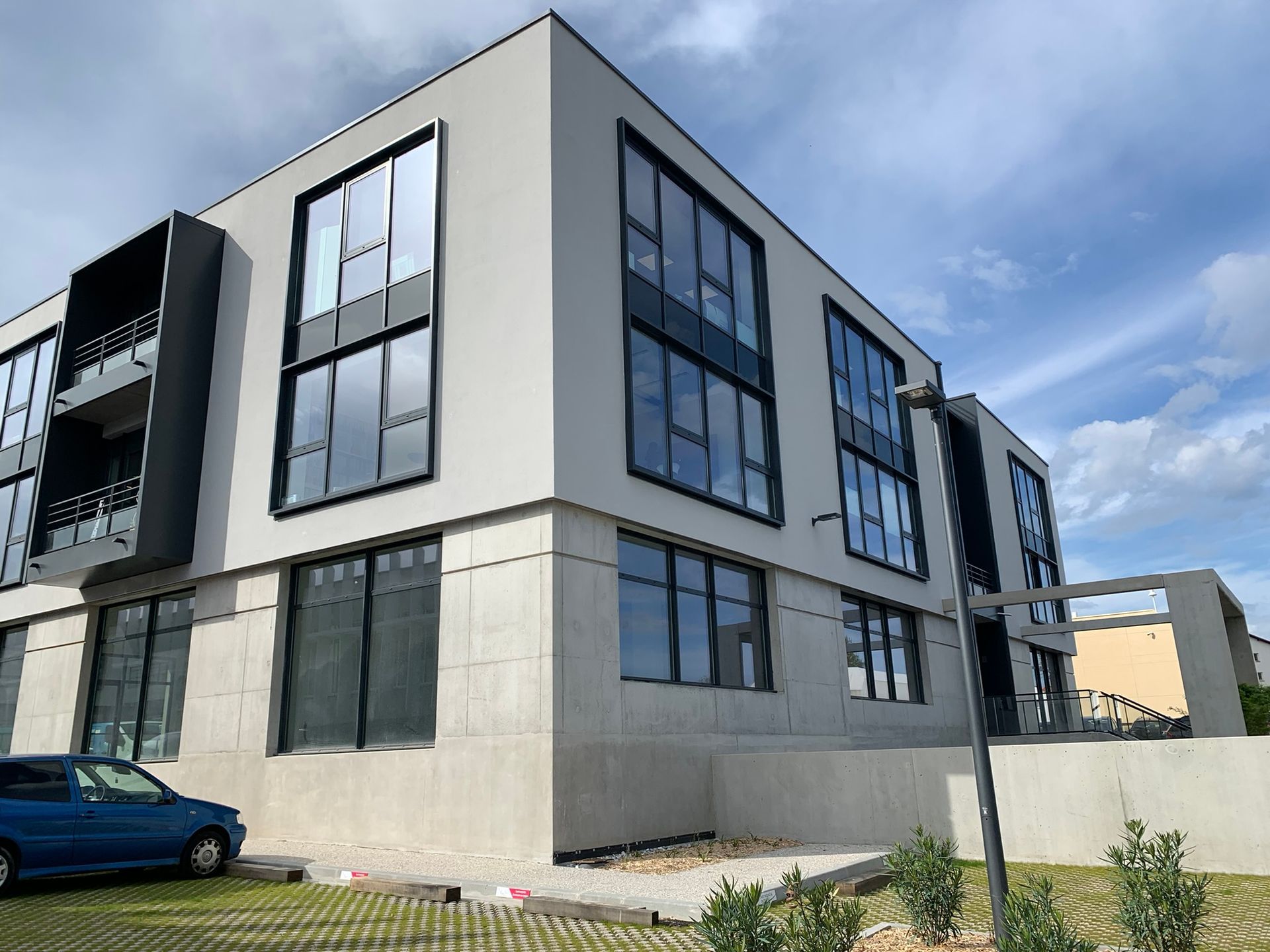 Immeuble moderne refaite à neuf