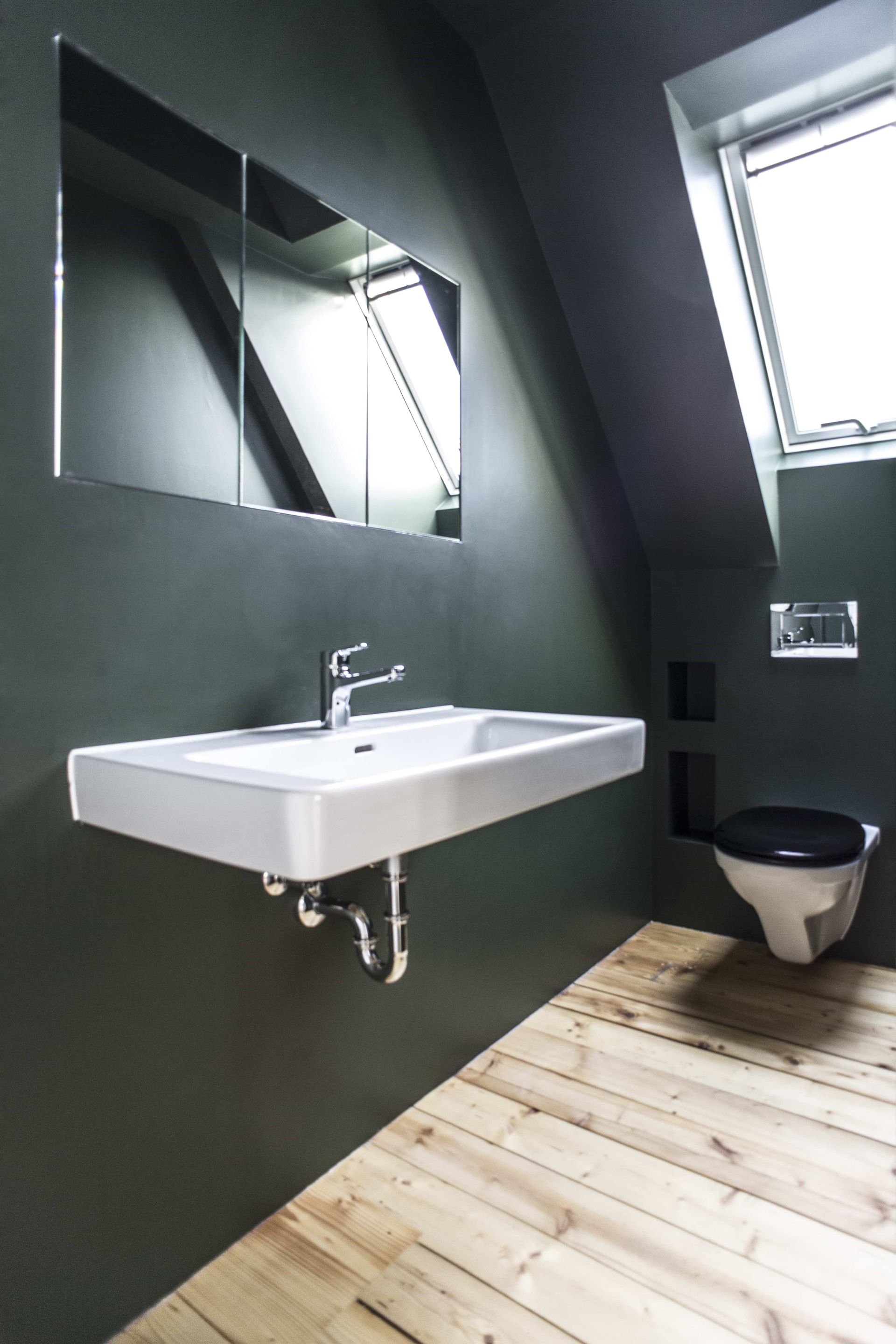 Zihlmann Bedachungen, Holzbau und Spenglerei