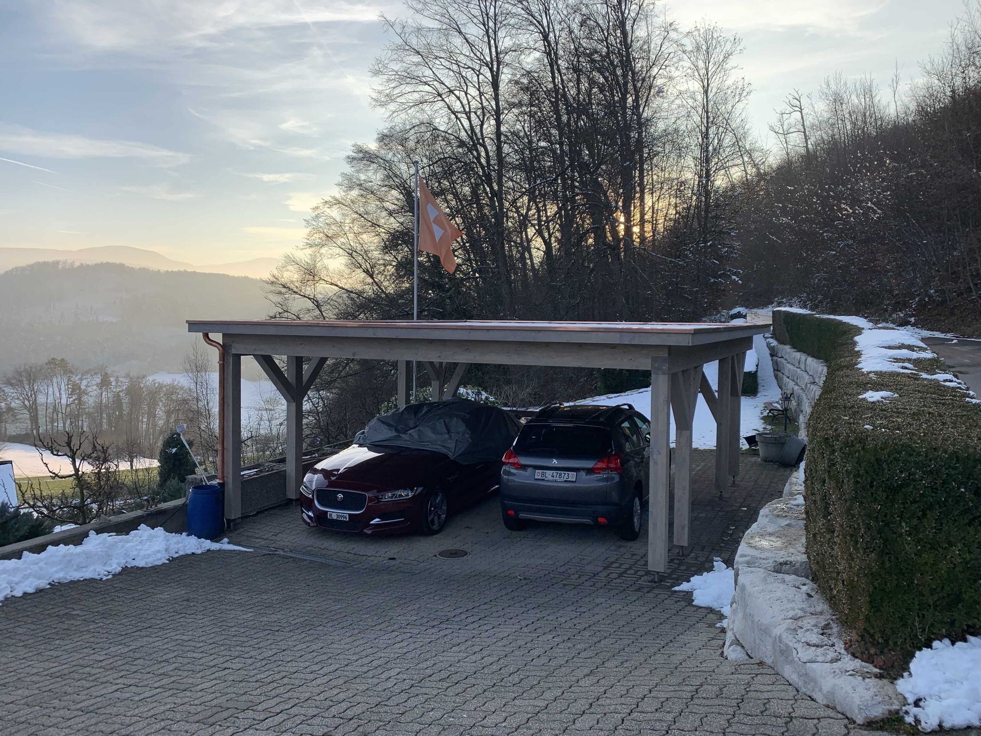 Zihlmann Bedachungen, Holzbau und Spenglerei