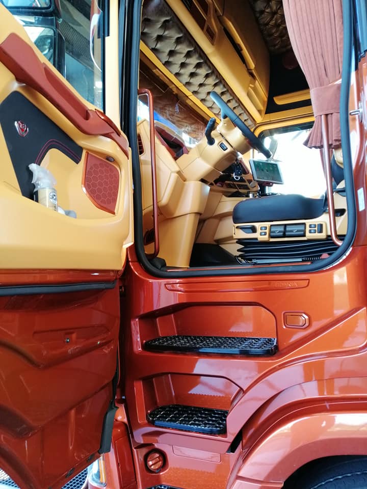 Poids lourd lavage intérieur