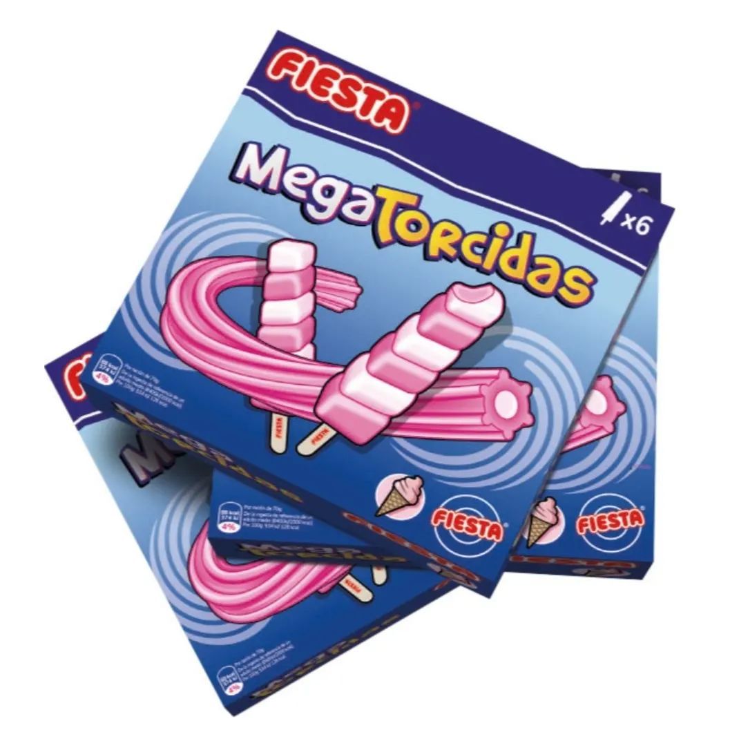 Tres cajas de fiesta megatorcidas están apiladas una encima de otra